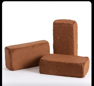 Coco Peat Brick 650g Expansion Between 6-7L - Size 20x10x5cm - Pack of 20/box | Washed, Buffered Raw Materials ; High temperature disinfection treatment Made in VinaTap Viet Nam Factory