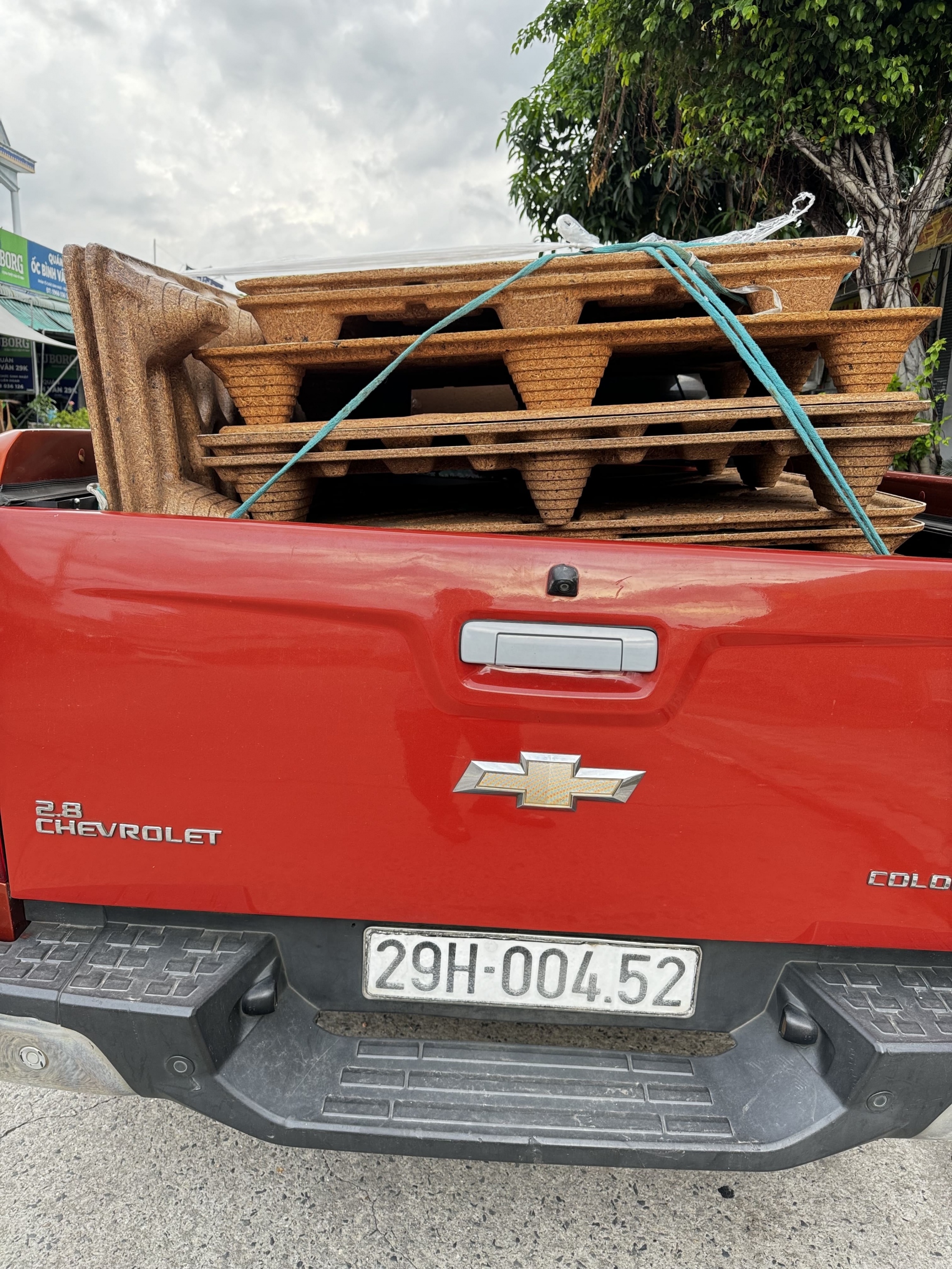 Pallet than thiện môi trường, pallet tái chế