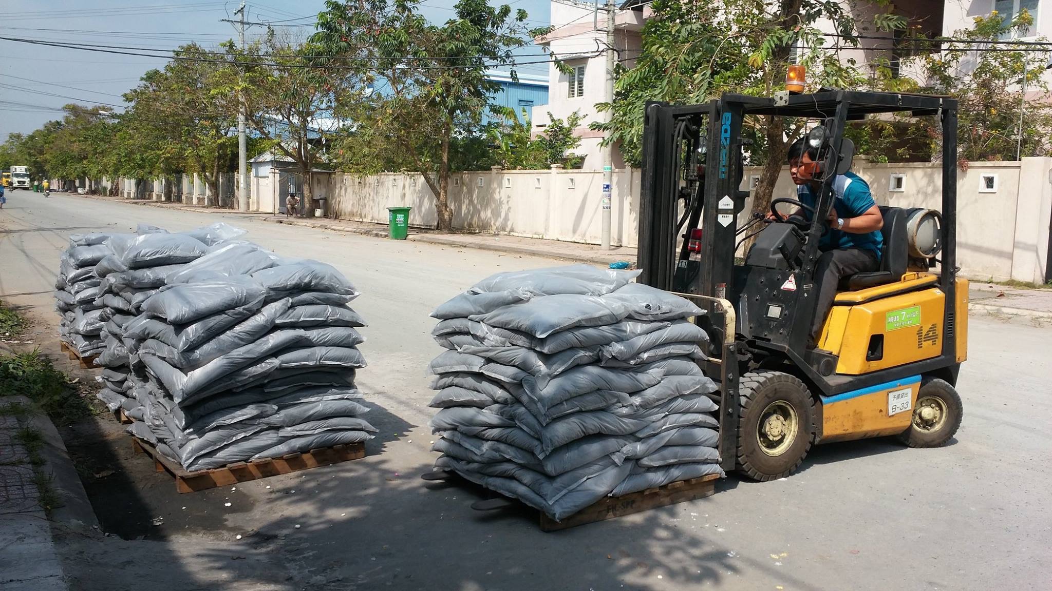 Than vỏ trấu – Carbonized rice husk made in Viet Nam | SiO2 cao | Sản lượng lớn | +84912100118