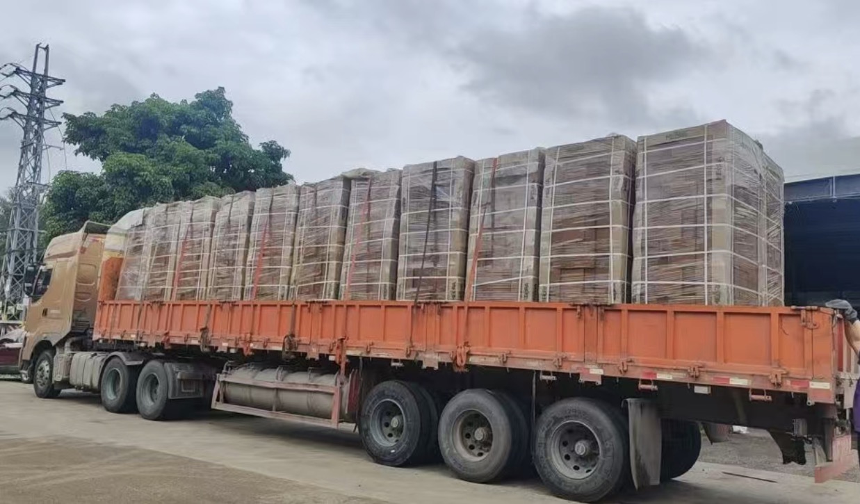 /uploads/images/vinatap-cocopeat-block/5kg-block-cocopeat.jpeg