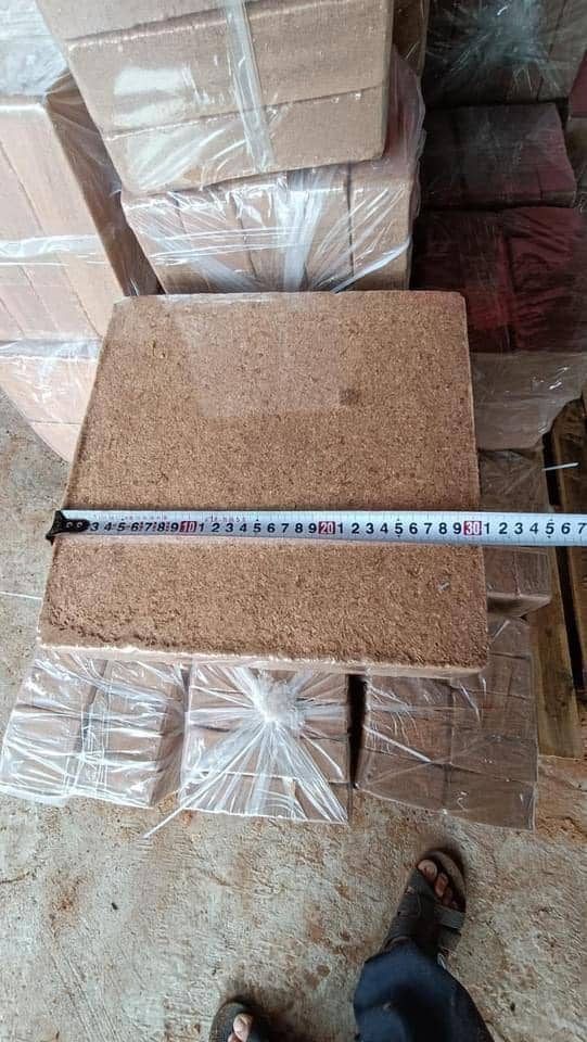 Cocopeat 5kg compressed blocks VinaTap