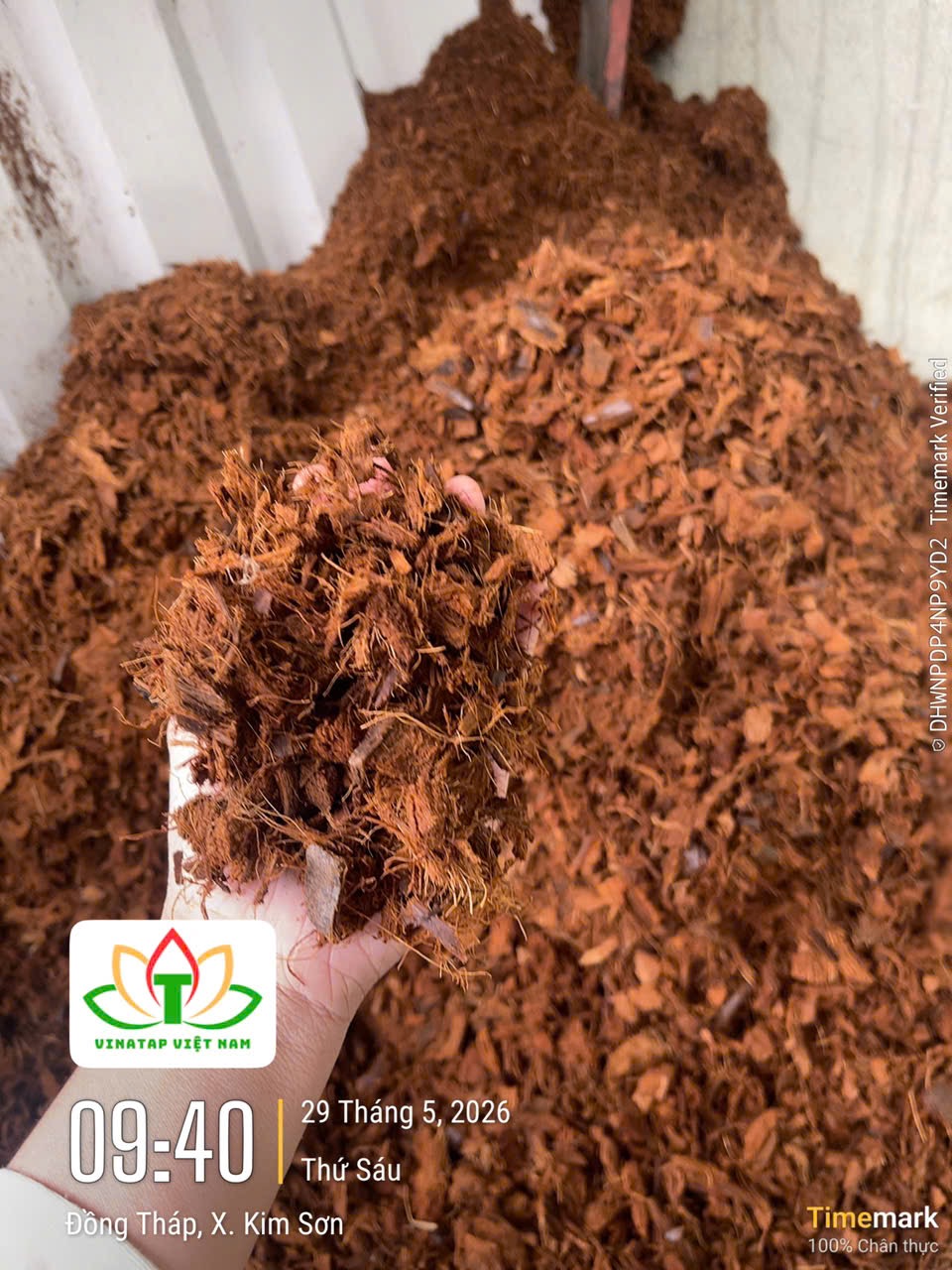 /uploads/images/vinatap-cocopeat-block/coco-husk-chip-supplier-vietnam4.jpeg